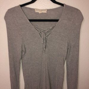 Grey lace up tee